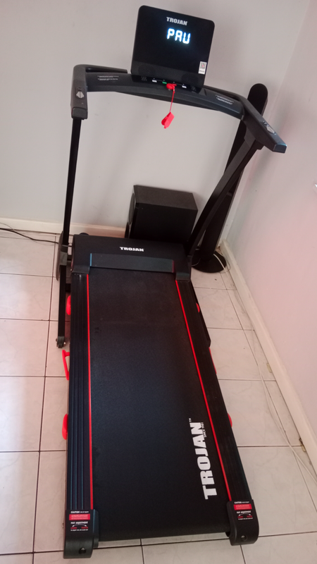 Treadmill R310 like new