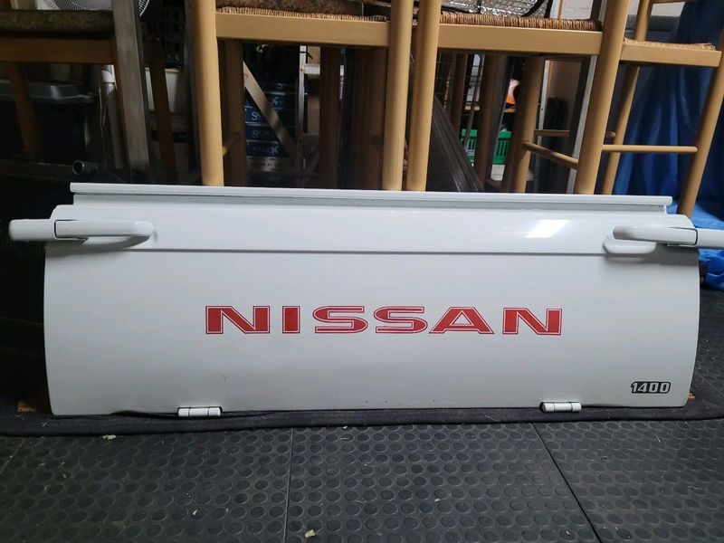 Nissan 1400 tailgate