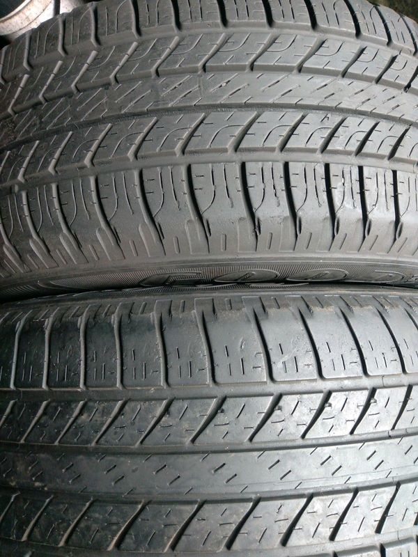 2x 255/55/19 Goodyear Tyres 89%thread excellent condition