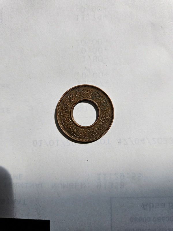 1944 India 1 Pice Coin. Minted In Pretoria. (Imperial High Crown) Serpentine Wreath. AU.