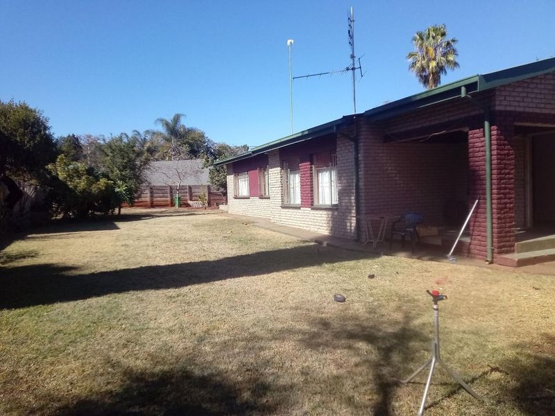 Family Home for Rent in a Safe, Quiet Suburb