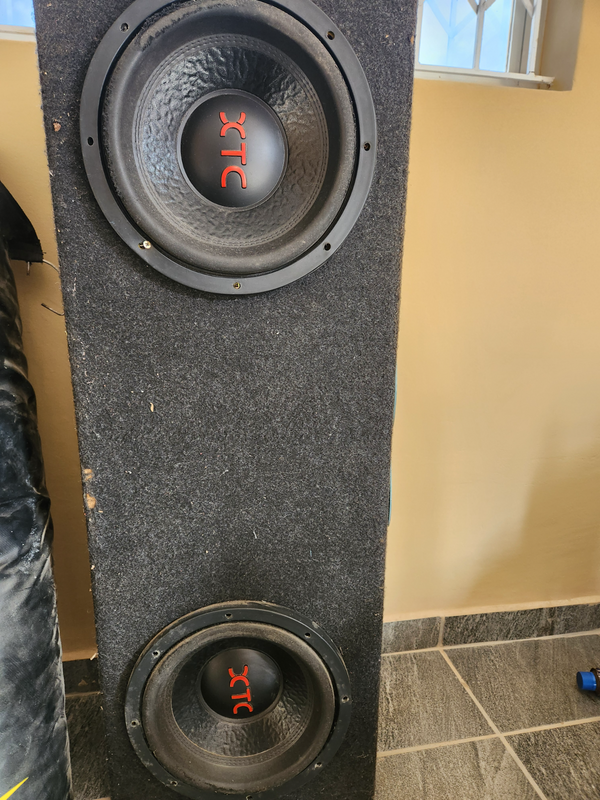 2x 12 inch subs with slim line box