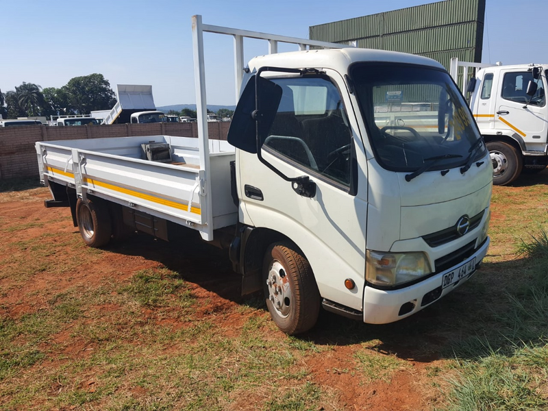 2013 HINO 300 614 DROPSIDE TRUCK FOR SALE (CT56)