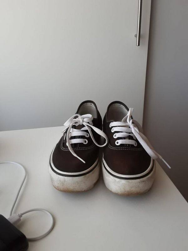 VANS size 4