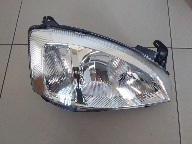 OPEL CORSA UTILITY 05/11 BRAND NEW HEADLIGHTS FOR SALE PRICE:R1200 EACH