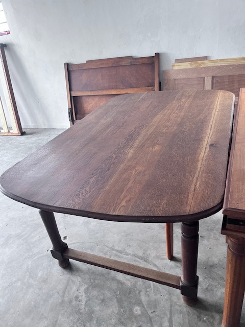 Dining room table - 6 to 8 seater