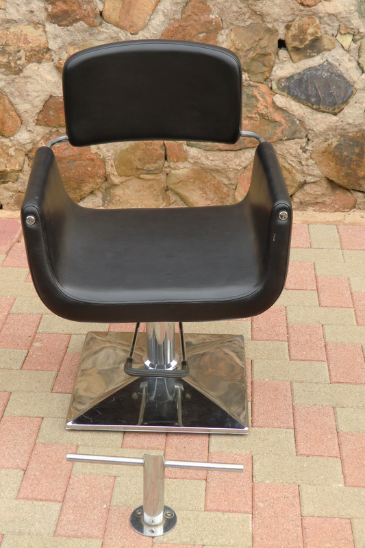 Salon furniture for Sale