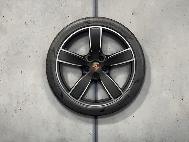 21” Porsche Cayenne Wheels 5x130PCD with tyres 80% thread