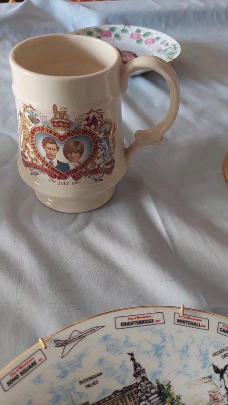 Royal Family memorabilia including her late Majesty