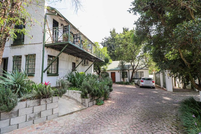 A unique business opportunity in the heart of Rivonia! A 4 star guest house that makes you forget...