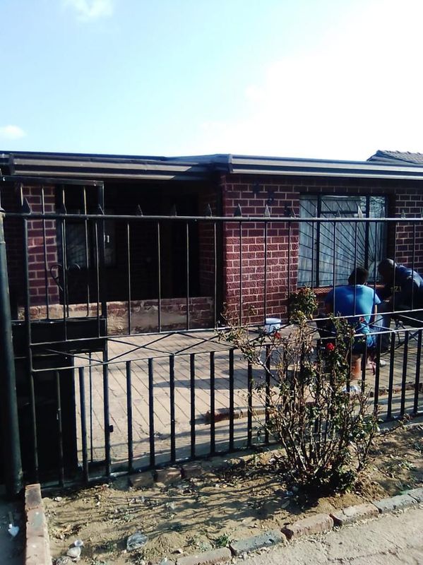 House for Sale in Tembisa