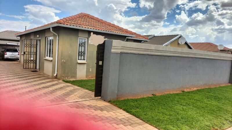 3 bedroom house for Rental in Protea Glen