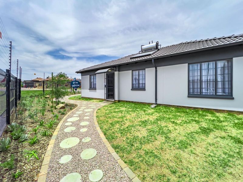 House in Waltloo For Sale