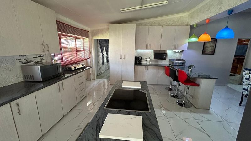 .Brakpan - Only the best will do! Excellent security - Calling all serious buyers...R1 120 000.00neg