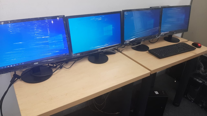 COMPUTERS MONITORS FOR SALE !!!!!!!