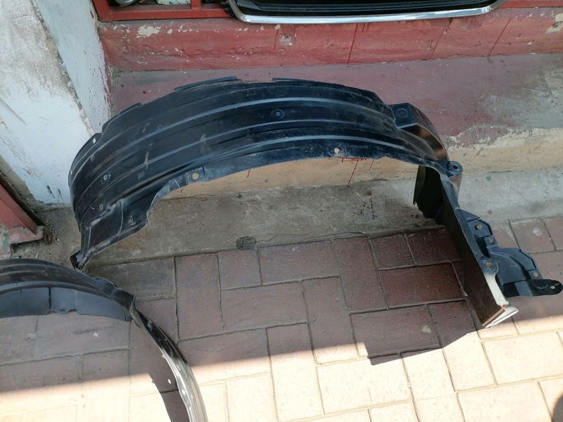 LHS Gd6 Fender Liner For Sale 071 819 1733&#39;WhatsApp Kato Auto Spares