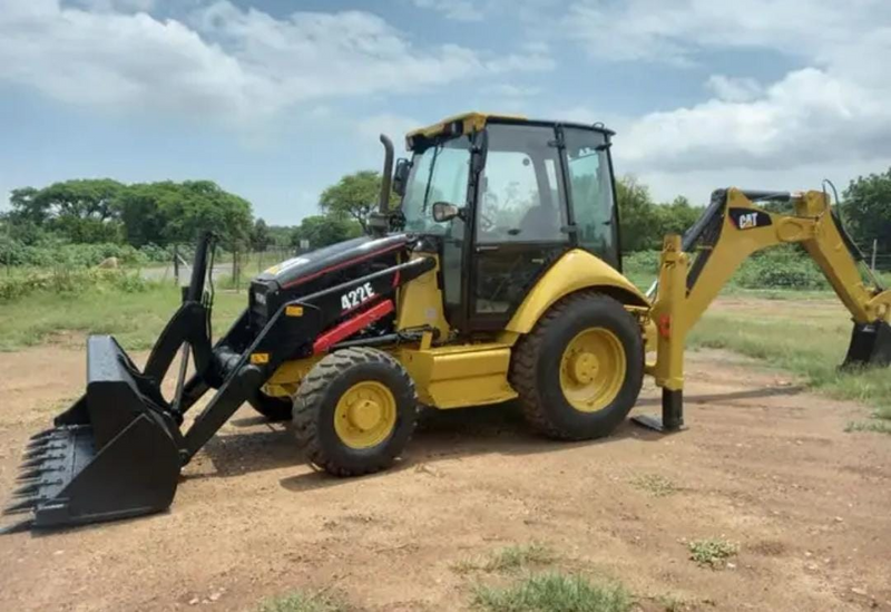 Tlb  Bobcat tipper hire sand stone rubble removals