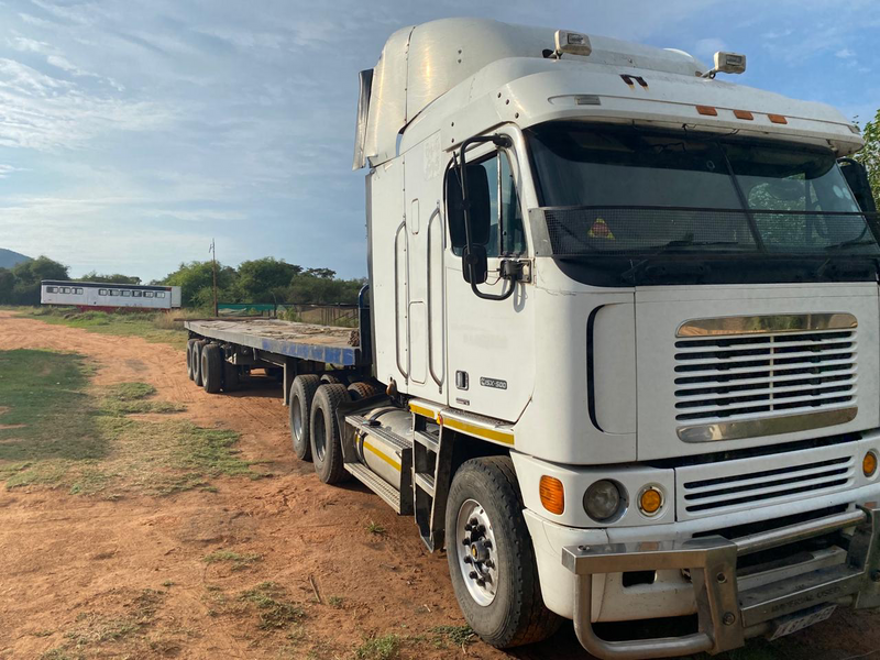 2011 - Freightliner Argosy CISX 500