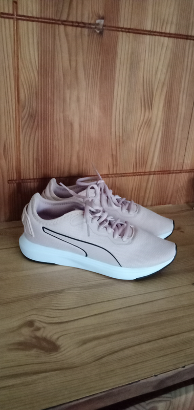Ladies PUMA Softride shoes for sale