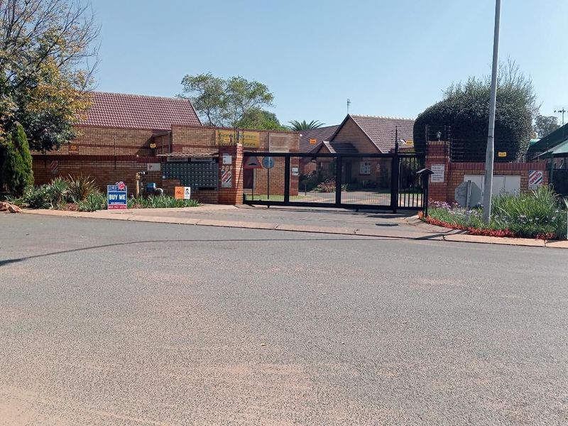 Property for Sale in Clubview, Centurion