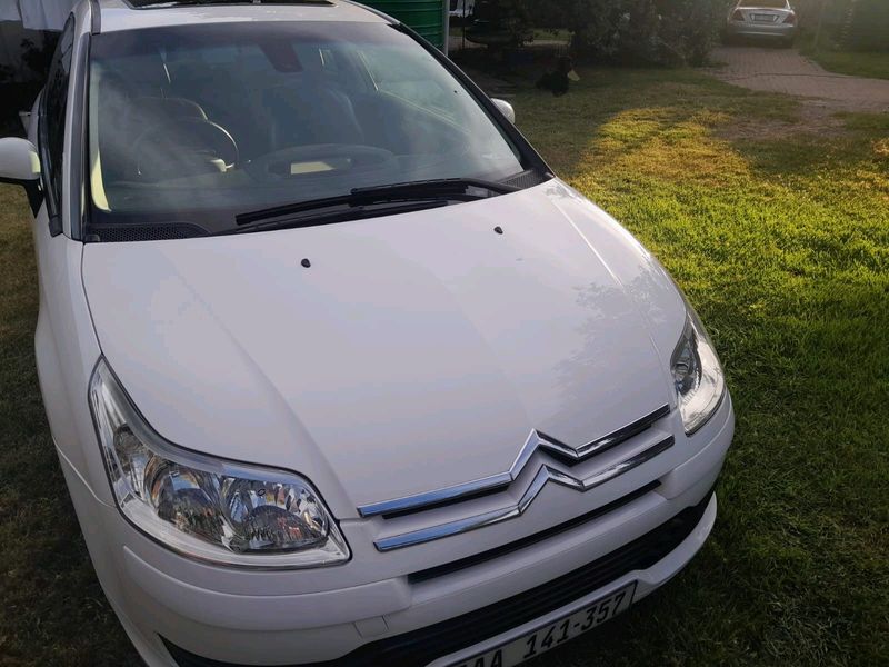 Citroen C4 car