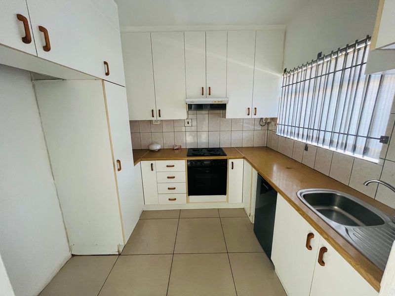 2 bedroom apartment available in Sidwell impala flats