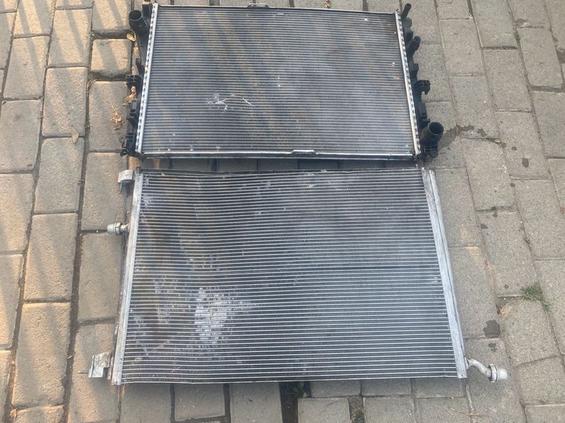 2016 MERCEDES BENZ C-CLASS W205 RADIATORS FOR SALE. IN EXCELLENT CONDITION