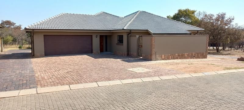 Treat yourself to this amazing retirement property at Koro Creek golf estate in Modimolle.