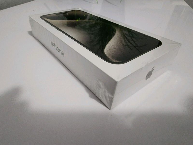 Brand new iPhone 15 Pro 128gb Natural