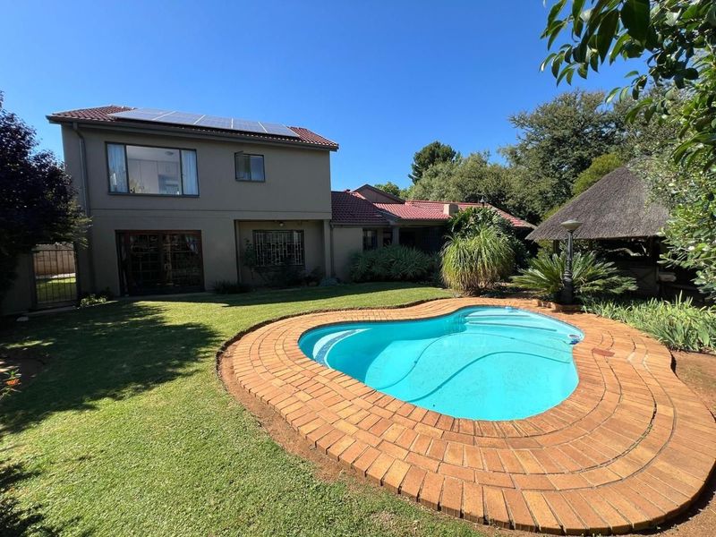 Spacious 4-Bedroom Double-Story Family Home for Sale in Brakpan North