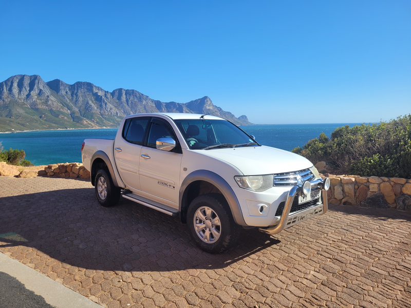 2011 Mitsubishi Triton 2.5 Diesel Double Cab  215000kms (Full service history)