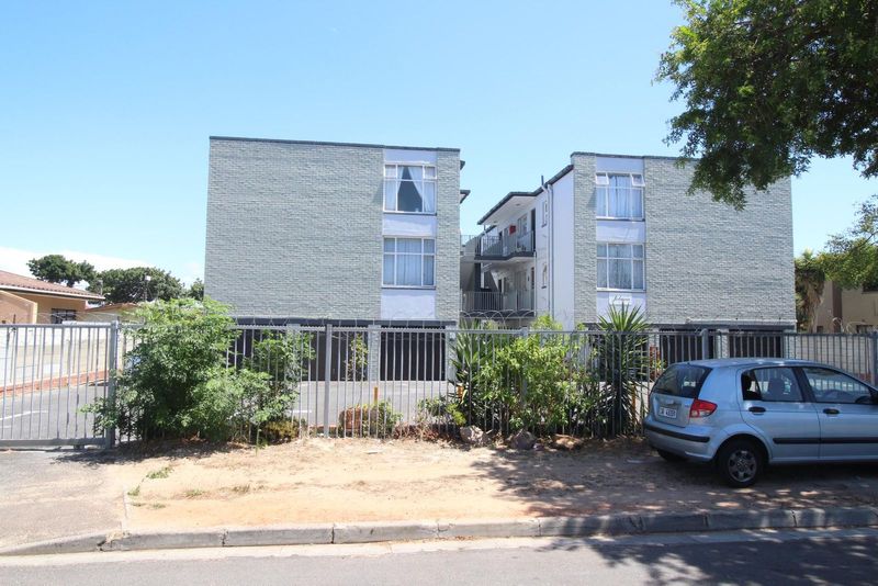 TWO-BEDROOM FLAT AVAILABLE IN RICHMOND ESTATE GOODWOOD