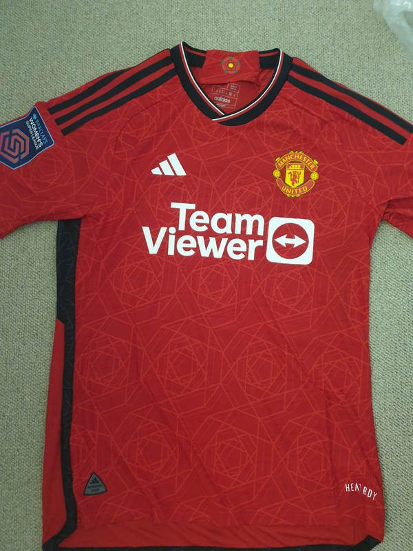 Manchester United adidas Home Authentic Shirt 2023-24