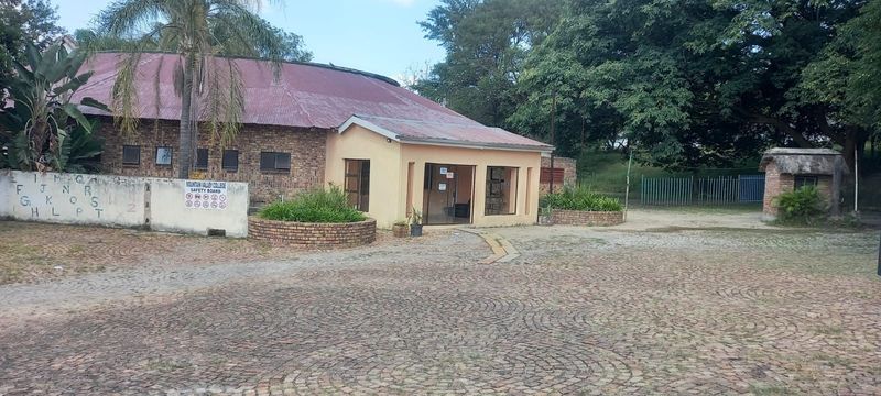 25.9798 hectare Investment property, school shops Badplaas