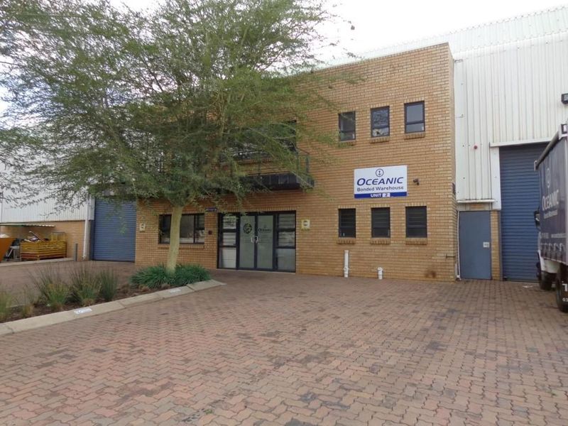 606m² Industrial To Let in Jet Park at R55.00 per m²