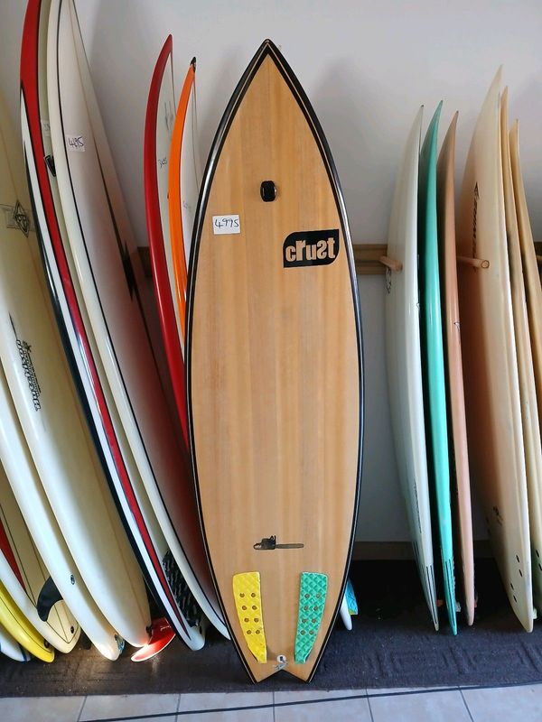 Surfboard 6&#39;4