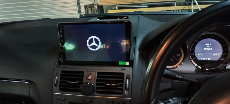 MERCEDES BENZ W204 C-CLASS 9 INCH ANDROID TOUCHSCREEN MEDIA/ NAVIGATION UNIT