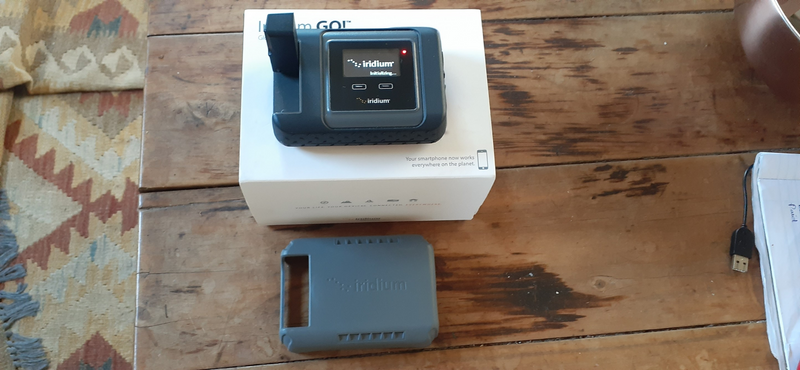 Iridium Go - Perfect Condition with box, cover, manual etc.