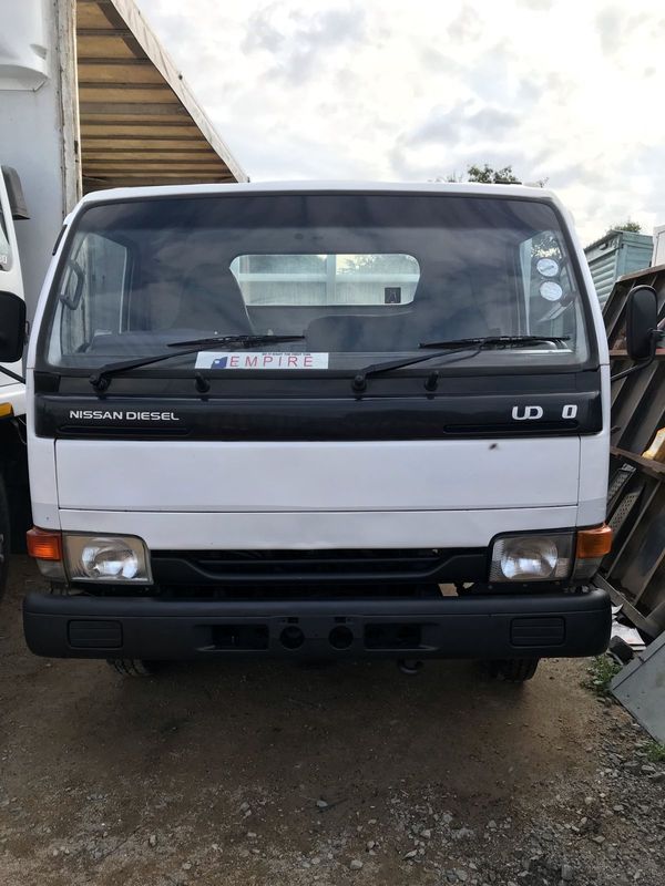 SPECIAL !  2008 NISSAN UD40 4TON DROPSIDE TRUCK