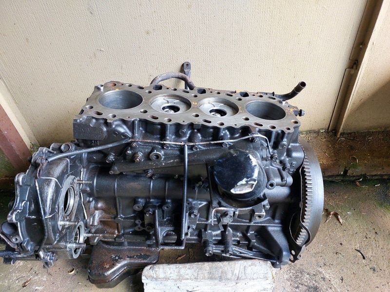 Toyota hilux 2KD engine
