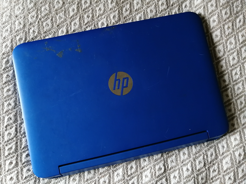 HP laptop (Faulty) R250