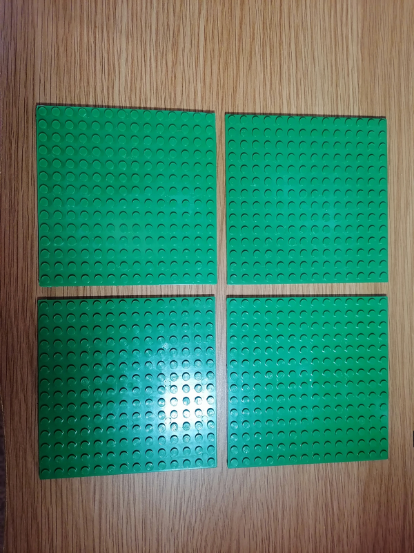 Baseplates 14x14 Green