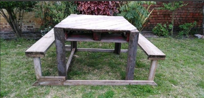 Picnic table R300 still available 0761186531