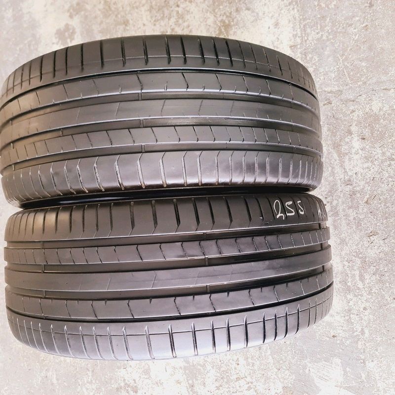 Tyres 255 40 21 runflat r1600 each 80% life