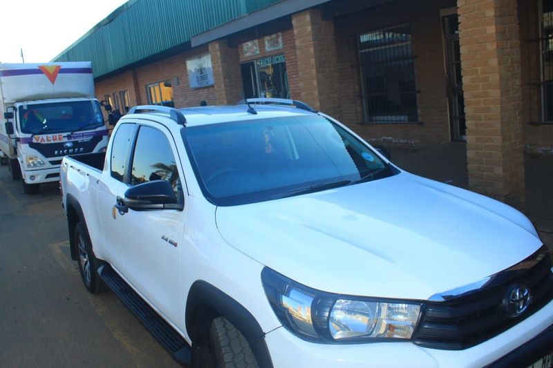 Toyota hilux 2.4 gd6