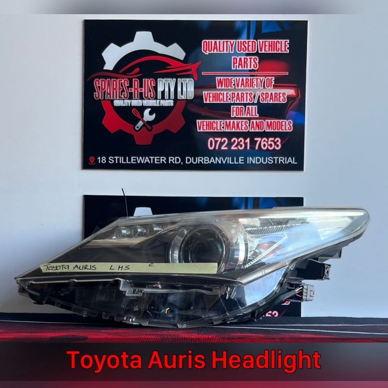 Toyota Auris Headlight for sale