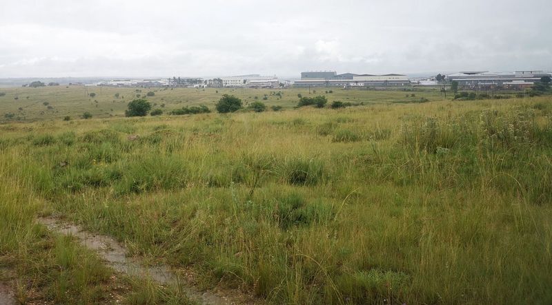Land for sale next to Lanseria Airport, ideal for storage containers