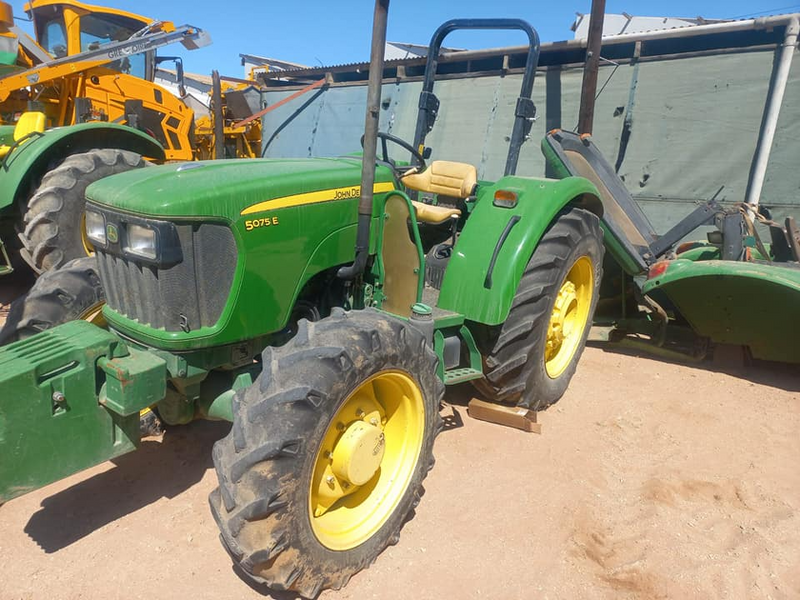 John Deere 5075E 4x4