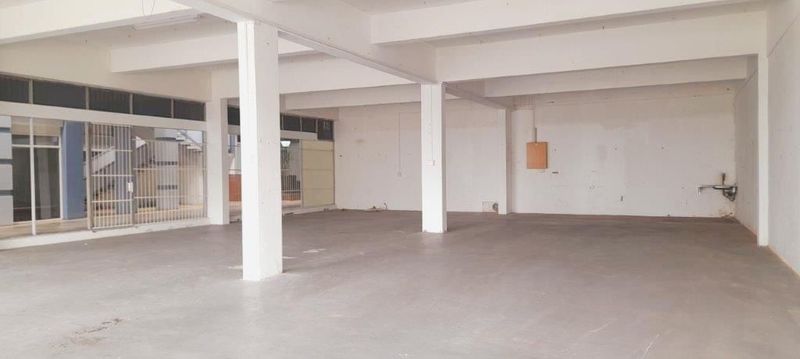 CENTRAL SHOP / RETAIL SPACE AVAILABLE FOR RENT