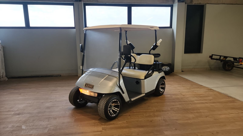 EZGO 2 seater golf cart